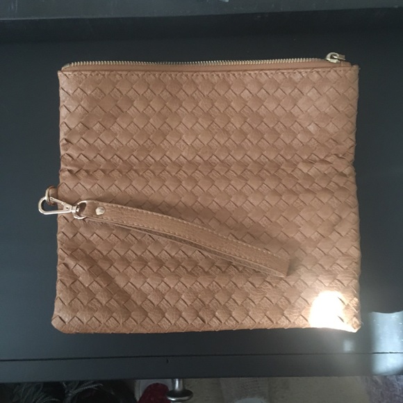 Urban Expressions Clutch - Picture 2 of 4